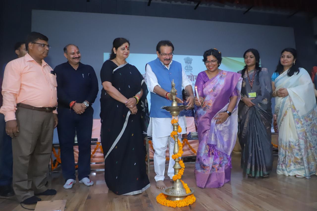 महिला जनप्रतिनिधियों को महिला सशक्तिकरण हेतु किया प्रशिक्षित