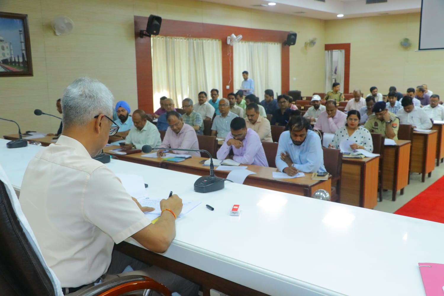 फतेहाबाद रोड पर मल्टीलेवल पार्किंग की कवायद होगी शुरू