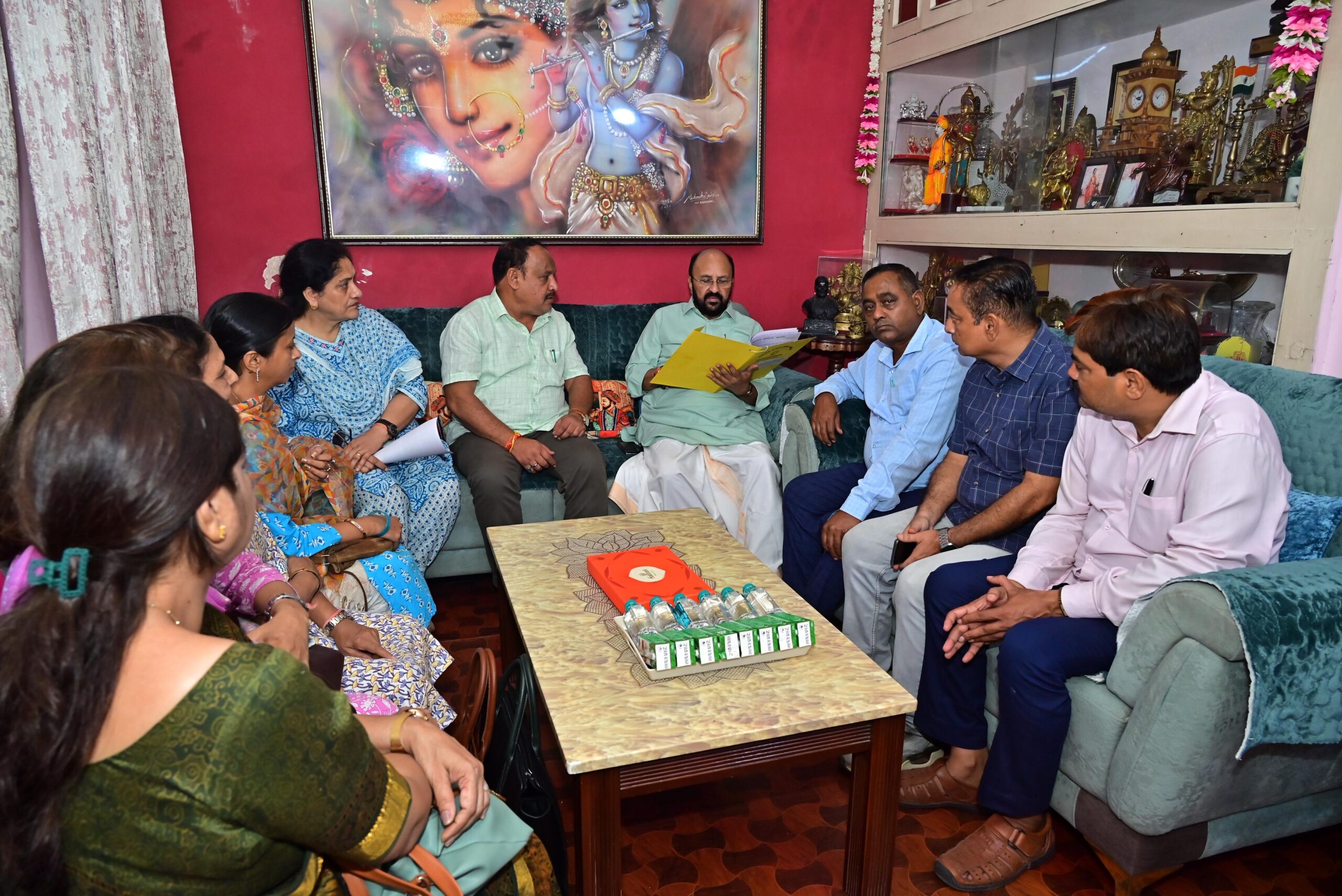 आगरा कॉलेज भूमि विवाद: शिक्षकों ने उच्च शिक्षा मंत्री से की मेट्रो प्राधिकरण के अनाधिकृत कब्जे की शिकायत