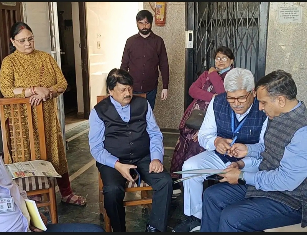 आलीशान फ्लैट, ब्रांडेड किचन और करोड़ों की काली कमाई: आगरा विजिलेंस की रडार पर आए पूर्व अपर नगर आयुक्त