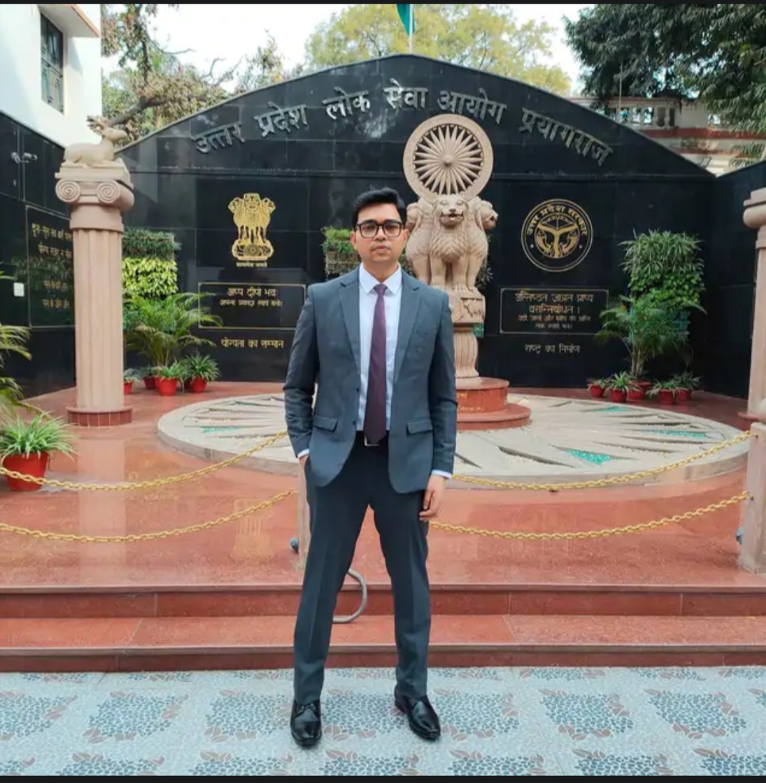 बैंक PO की सुरक्षित नौकरी छोड़ी और अब बने SDM: UPPSC में आगरा के अभय सिंह राजपूत समेत 6 ने गाड़े सफलता के झंडे
