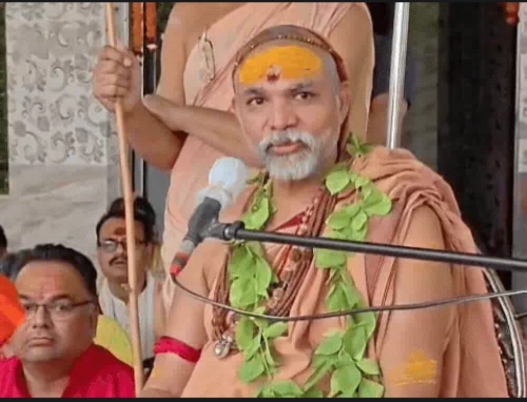 ​मुगलों-अंग्रेजों ने भी नहीं किया वो अपमान अब हो रहा है: आगरा में बोले शंकराचार्य अविमुक्तेश्वरानंद—’दो गुटों में बंट चुकी है भाजपा’